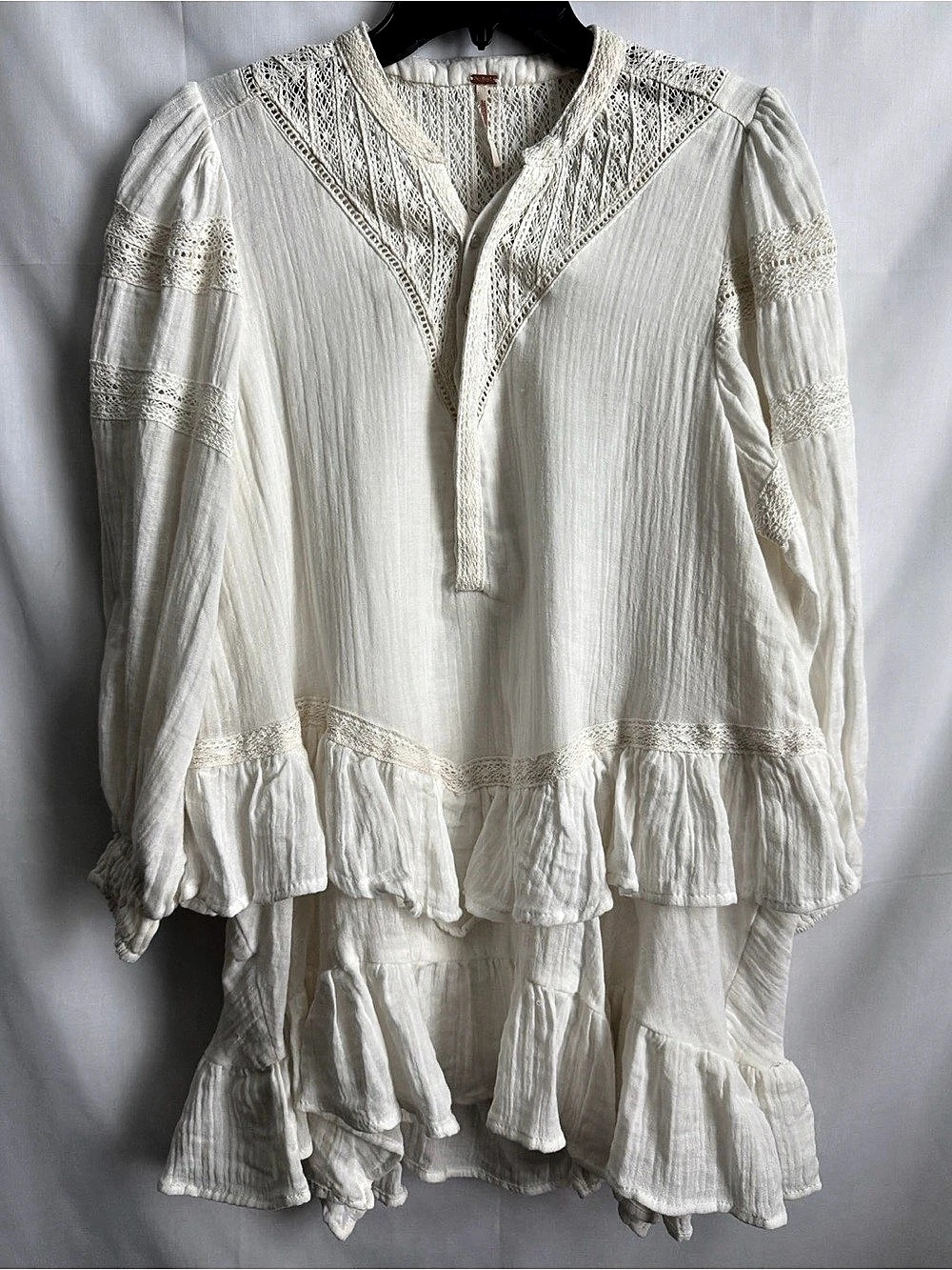 Free People Lace Ruffle Tunic in White Size XS NWT